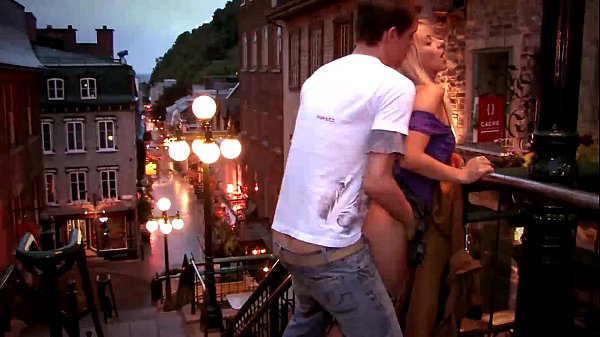 Let'_s Fuck Outside - Busty &amp_ Fit Brunette Fucks Neighbor in Outside Pool