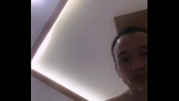 Cô gái hứng tình mời người yêu đến nhà nghỉ của mình (5)