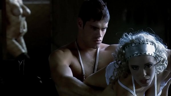 Servizio in camera - Cap 7 - PlayboyTV