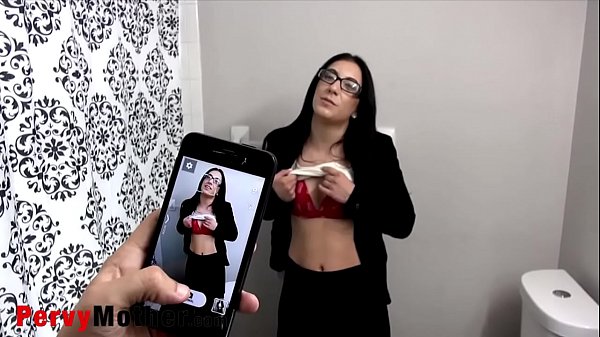 PervyMother - Horny Milf Doing Nudes with Stepson'_s Help