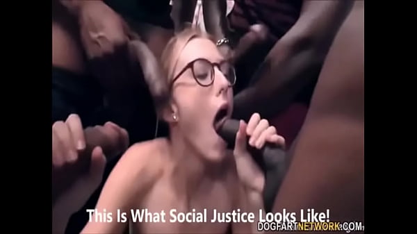 白人奴隶被黑人集体羞辱