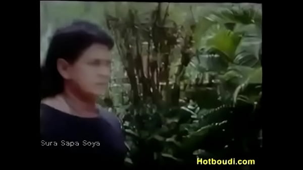 Vollbusige, heiße, unzensierte Zusammenstellungsszenen aus Sura Sapa Soya