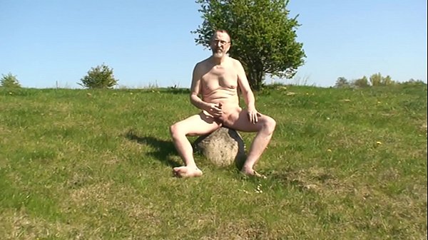 Jerking off on the boulder