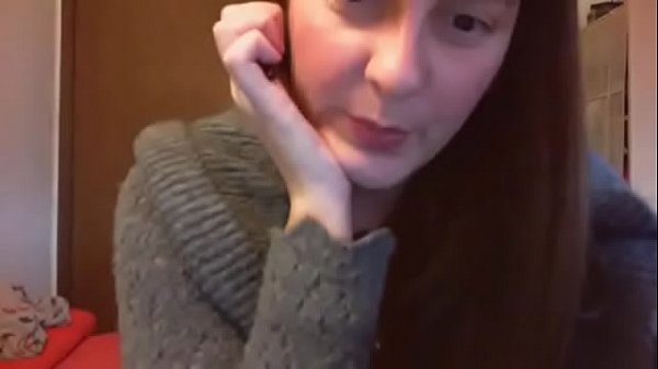 Un orgasmo húmedo y mucha orina para regar toda tu cara ¿estás lista?