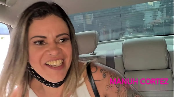 Manuh Cortez se lo regaló al conductor de Uber Protón Videos