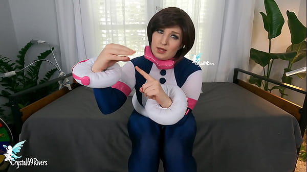 Adolescente con le tette grosse ti fa JOI mentre fai il conto alla rovescia per la sborra