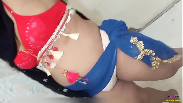 Beautiful Erotic Dance in hijab of an indian milf