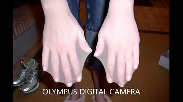 Bare and veiled feet friend feet friend pantyhose