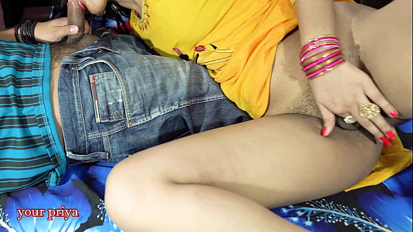 操了附近漂亮的处女女孩，让她在自己家里当了婊子。清晰的印地语音频