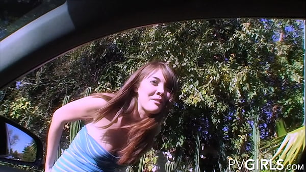 Adolescentes seducidos por MILF y pareja cachonda