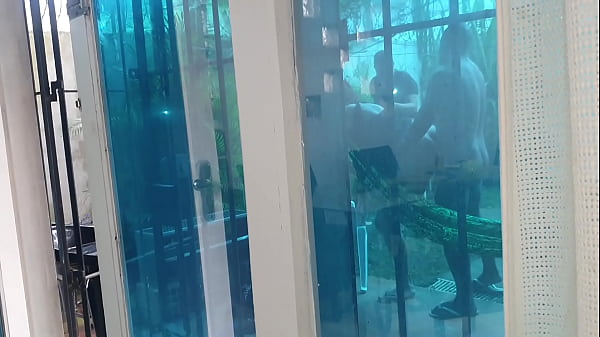 I filmed my cuckold neighbor enjoying seeing his wife being broken in the ass by the biggest penis in the neighborhood. Melissa Devassa - El Toro De Oro