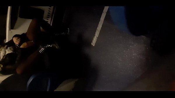 射液青少年炫耀 - 华丽