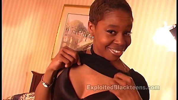 घर में बने काले अश्लील वीडियो में पहली बार आबनूस शौकिया