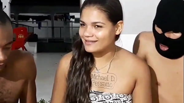 Trailer con hổ cái mời một anh chàng da đen và một chàng trai trẻ vào nhà cô ấy để quan hệ tình dục nóng bỏng cho đến khi_ DP xuất tinh trong miệng kiêm trong âm hộ kiêm trong mông