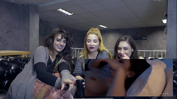 PORN REACT sem censura! Dread Hot, Clara Aguilar e Emme White assistindo pornô_