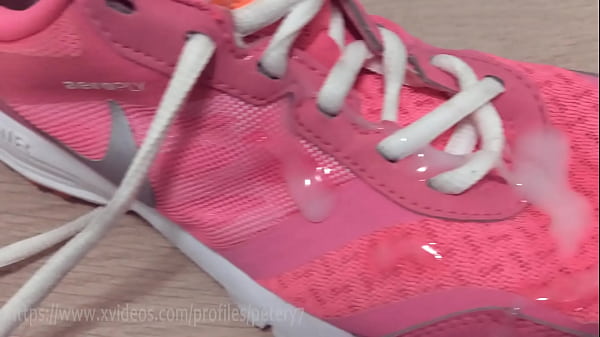 Fuck my friend'_s hot sneaker