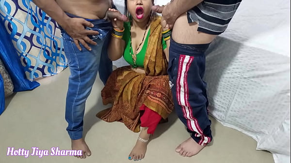 Bhojpuri bhabhi 在她的 Dever 面前被她的岳父狠狠操了（三人行）