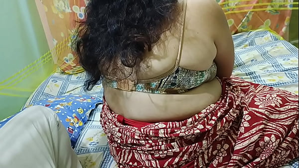 Sexy Hot Desi Housewife getting a Hot full body massage in Hotel room
