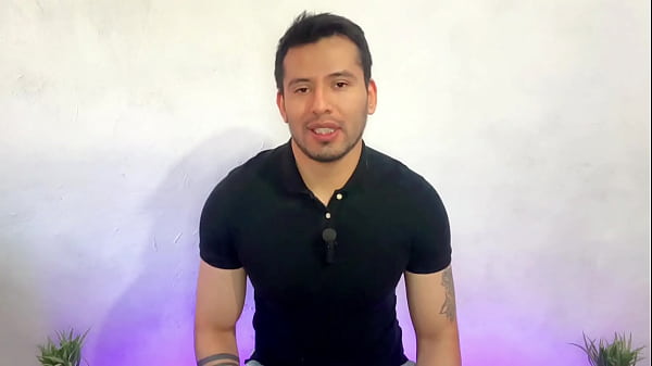 Mi suegro canandiense musculoso dotado me pre&ntilde_a el culo con sus 20cm en la piscina de su casa en usa! Relato sexual