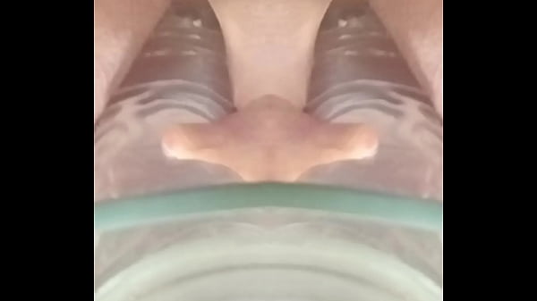 Mirranuz M84 20250612 Ananas-Glastisch, zehn Zoll großer DILDO und flexibler Penis. Fick meinen Arsch