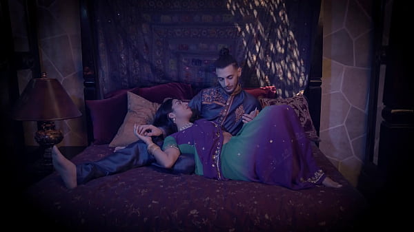 Nữ hoàng Jasmine &amp_ Hoàng tử- Jasmine Sherni & amp_ Adonis giống với Play Films