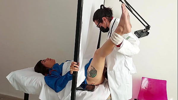 She goes to the gynecologist for a check-up and he fucks her bareback