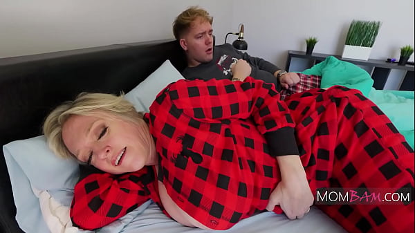 Sharing A Bed With step MOM GONE SUPER WRONG!!