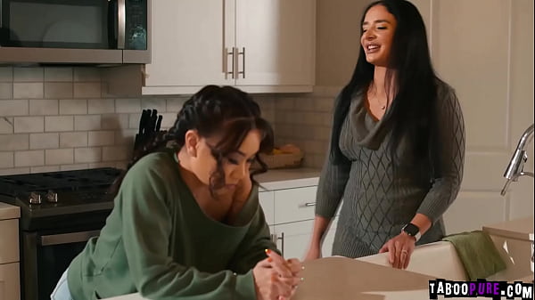 Sexy abspritzende Teenie-Models