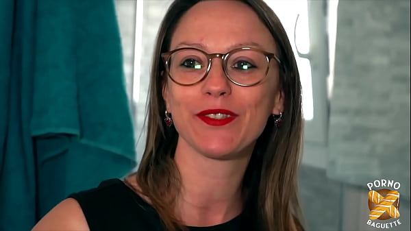 Laeti, schwüle MILF, immer so gierig nach Schwänzen