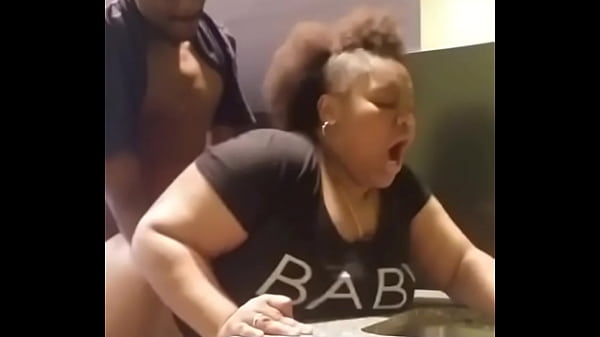 BBW NON VOLEVA PULIRE LA CUCINA, COSÌ L'HO PUNITA