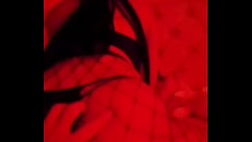 &iexcl_&iexcl_Meine Geliebte reitet auf ihrem großen Hintern und am Ende fülle ich sie mit Milch, während ich meinen Finger in ihren köstlichen und jungfräulichen Arsch stecke!!