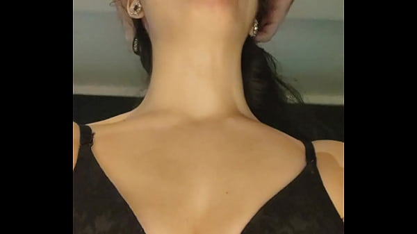 POV intenso: Debora Mendes fa una cavalcata orale al contrario in mutandine nere con sborrata all'esterno del motel