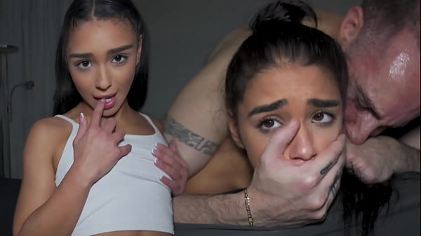 翻白眼的高潮——她无法停止颤抖