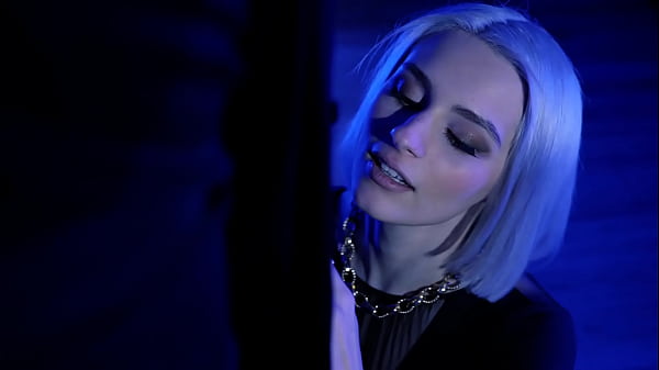 Tight Greek Blonde Babe Christy White Stretched Lovingly : Christy White | James Duval - Raissa Conte