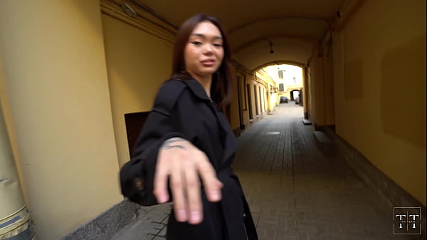 I'_m a nymphomaniac and I brought a random guy to my house for some hardcore sex