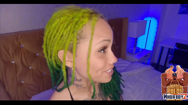 La sexy zorra de ébano WetKittyCity recibe una paliza de la BBC y un facial