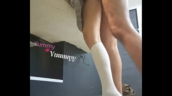 Studentessa molto ripida penetrata per comportamento scorretto a scuola, "Per favore, non punirmi" Studentessa penetrata per bocciatura nelle materie