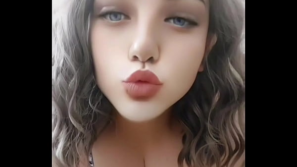 SCHAUEN SIE SICH DIE SCHÖNE CROSSDRESSERIN KITTY AN, EINE ZUSAMMENSTELLUNG VON SHORTS, VIDEOS IHRER TÄGLICHEN SPASSIGEN STRIPTEASE-SHOWS, HOTTIE