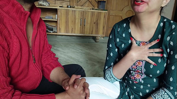 La fidanzata del Desi Indian College scopa in oyo (audio hindi)