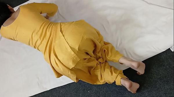 Meri Chachi Ki Moti Gol Gand 印地语性爱视频