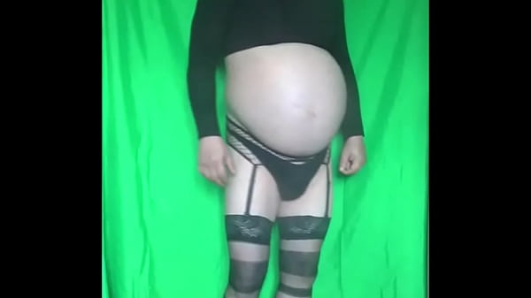 non vergognarti di te stesso, sii come me e lasciami ingoiare la tua pipì proprio come ingoio la mia