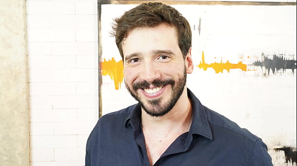 Mulher de 40 anos e vi&uacute_va busca se redescobrir como mulher. Parte 1