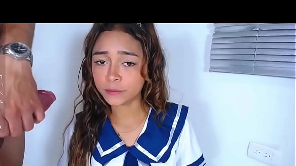 娇小的喉咙被毫不留情地摧毁 - 粗糙三人组