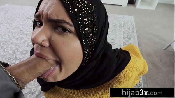 Hot Hijab-Wearing Stepsister Fucks Her Big Cock Stepbro For Money (Naudi Nala)