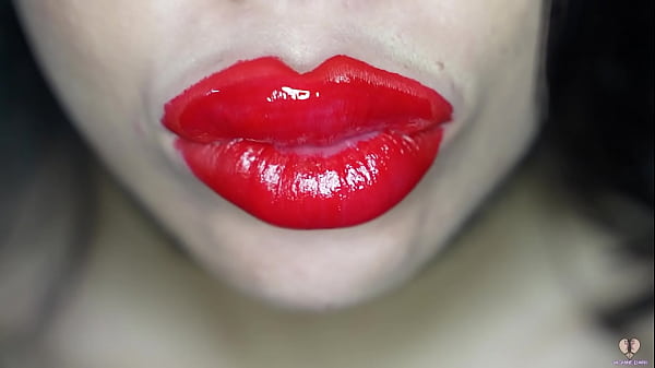 Labbra da bimbo dannatamente sexy