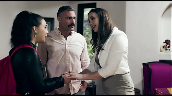 OH MIO DIO! Il marito traditore scopa la moglie e l'amante in una notte senza essere scoperti - Film completo su FreeTaboo.Net