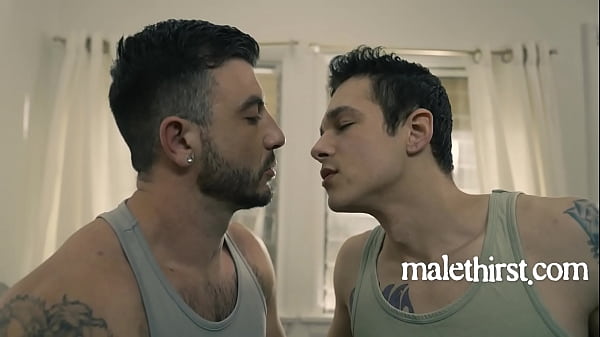 Gay per influenza e dopo il sesso forse per tutta la vita - Jayden Maroc, Ian Holmes | Sete maschile