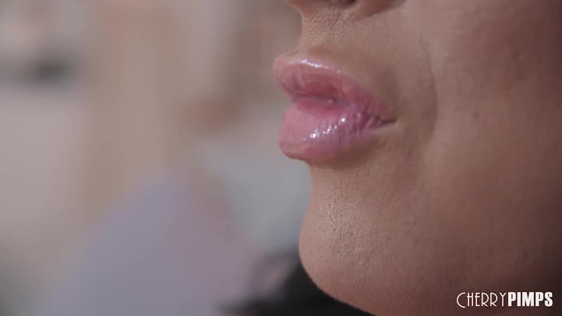 Lily Lane, fille aux gros seins belle brune solo érotique pov teen jeune sexe gros seins énormes gros seins branlette pipe porno hd 1080p