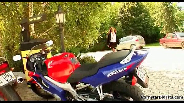 बड़ी चूची चुदाई सिप और विशाल चूची सेक्स वीडियो 02