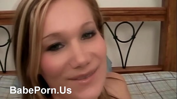 性感的 金发女郎 吸盘